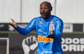 Love finaliza preparao para jogo contra o Fluminense, pela Sul-Americana, no Rio