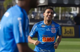 Meia Gabriel finaliza preparao para jogo contra o Fluminense, pela Sul-Americana