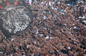 Torcida do Corinthians sempre faz belas festas nos estádios