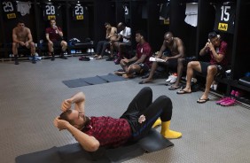 Elenco do Corinthians no vestirio do Maracan antes do jogo contra o Fluminense, pela Sul-Americana