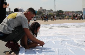 #Timão109: torcida mirim também deixa seu recado nos bandeirões BMG de aniversário do Corinthians