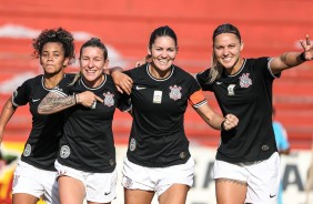 Ingridy, Cacau, Gabi e Giovanna no jogo contra a Ponte Preta, pelo Paulista Feminino
