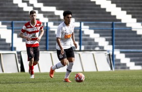 Garoto Du no duelo contra o Linense, pelo Campeonato Paulista Sub-20