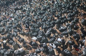 Linda festa da torcida corinthiana no jogo contra o Atltico-MG