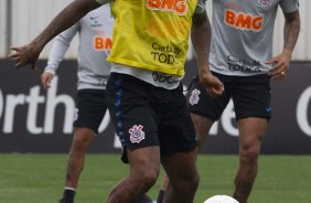 Gil e Gustavo durante treino desta quarta-feira no CT Joaquim Grava