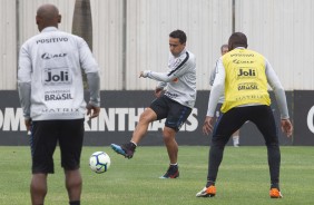 Jadson durante treino desta quarta-feira no CT Joaquim Grava