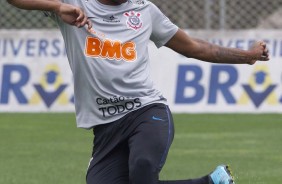 Jesus durante treino desta quarta-feira no CT Joaquim Grava