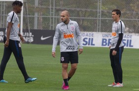 Jesus, Rgis e Vital durante treino desta quarta-feira no CT Joaquim Grava