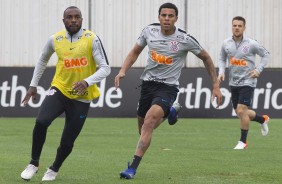 Manoel, Gustavo e Ramiro durante treino desta quarta-feira no CT Joaquim Grava