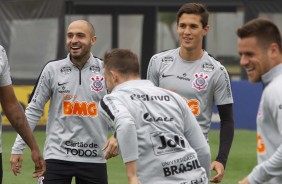 Rgis e Vital durante treino desta quarta-feira no CT Joaquim Grava