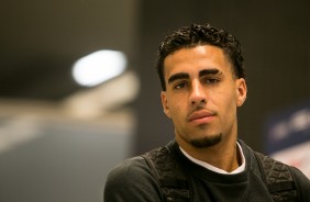 Gabriel chega à Arena Corinthians para duelo contra o Ceará, pelo Brasileirão