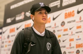 Mateus Vital chega  Arena Corinthians para duelo contra o Cear, pelo Brasileiro