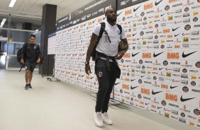 Manoel chega  Arena Corinthians para jogo contra o Cear