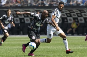 Vagner Love no jogo contra o Cear, pelo Brasileiro, na Arena Corinthians