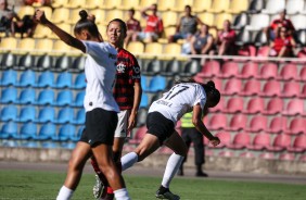 Victória marcou o segundo do Corinthians contra o Flamengo, pelo Brasileiro Feminino