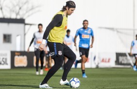 Arqueiro Cássio durante treinamento de hoje no CT Joaquim Grava