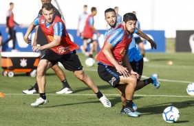 Carlos, Clayson e Bruno durante treinamento de hoje no CT Joaquim Grava