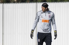 Cássio durante treino de hoje no CT Joaquim Grava