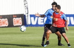 Gil e Jadson durante treinamento de hoje no CT Joaquim Grava