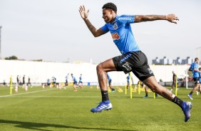 Gustavo durante treino de hoje no CT Joaquim Grava