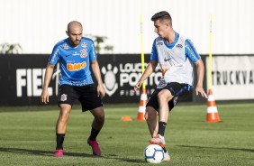 Rgis e Lucas Piton durante treinamento de hoje no CT Joaquim Grava