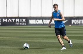 Carlos no treino desta quinta no CT Joaquim Grava; Timão se prepara para enfrentar o Fluminense