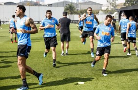 Elenco no treino desta quinta no CT Joaquim Grava; Timo se prepara para enfrentar o Fluminense