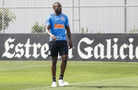 Manoel no treino desta quinta no CT Joaquim Grava; Timão se prepara para enfrentar o Fluminense