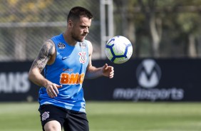 Volante Ramiro no treino desta quinta no CT Joaquim Grava