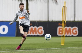 Atacante Mauro Boselli no treinamento desta sexta-feira no CT Joaquim Grava