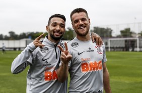 Clayson e Ramiro no treinamento desta sexta-feira no CT Joaquim Grava