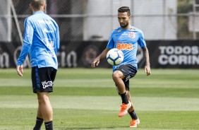 Clayson no último treino antes do jogo contra o Fluminense, pelo Brasileirão