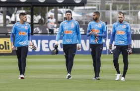 Goleirada do Corinthians no treinamento desta sexta-feira no CT Joaquim Grava