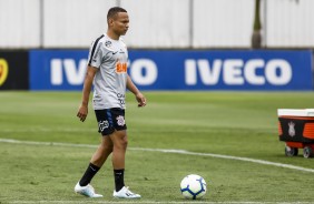 Janderson no treinamento desta sexta-feira no CT Joaquim Grava