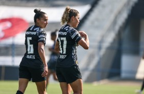 Juliete e Tamires durante vitria contra o Flamengo, pela semifinal do Brasileiro Feminino