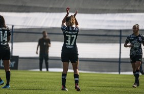 Tamires feliz com seu gol contra o Flamengo, pelo Brasileirão feminino