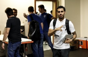 Gabriel no vestirio do Man Garrincha antes do jogo contra o Fluminense