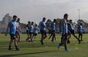 Jogadores do Corinthians voltam aos treinos nesta segunda-feira para enfrentar o Del Valle
