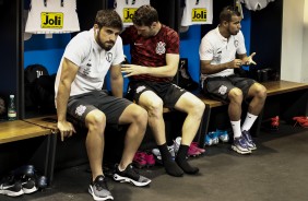 Mndez, Boselli e Sornoza no vestirio do Man Garrincha antes do jogo contra o Fluminense