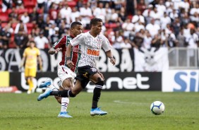 Pedrinho no jogo contra o Fluminense, pelo Brasileiro, no Man Garrincha