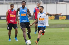 Sornoza, Ren e Clayson durante treino desta quinta-feira no CT Joaquim Grava