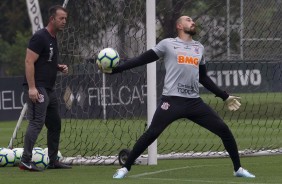 Walter durante treino desta quinta-feira no CT Joaquim Grava