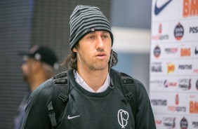 Clayson chega à Arena Corinthians para duelo contra o Bahia, pelo Brasileirão
