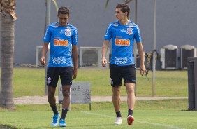 Garotos Pedinho e Vital no ltimo treino antes do jogo contra o Bahia, pelo returno do Brasileiro