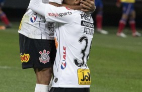 Clayson e Pedrinho na vitória sobre o Bahia, pelo Brasileirão, na Arena Corinthians