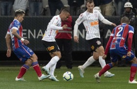 Janderson e Carlos na vitria sobre o Bahia, pelo Brasileiro, na Arena Corinthians