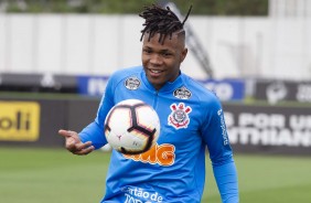 Matheus Jesus no primeiro treino preparatria para duelo contra o Del Valle