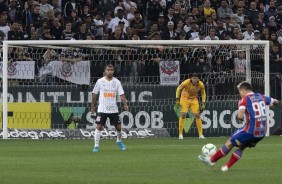 Sornoza e Cssio na vitria sobre o Bahia, pelo Brasileiro, na Arena Corinthians