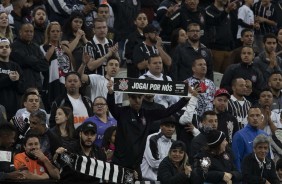 Torcida do Corinthians na vitória sobre o Bahia, pelo Brasileirão, na Arena