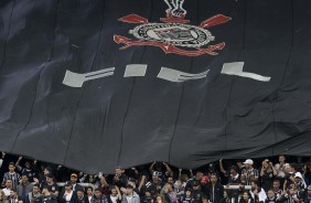 Torcida fez festa durante vitria do Corinthians sobre o Bahia, pelo Brasileiro